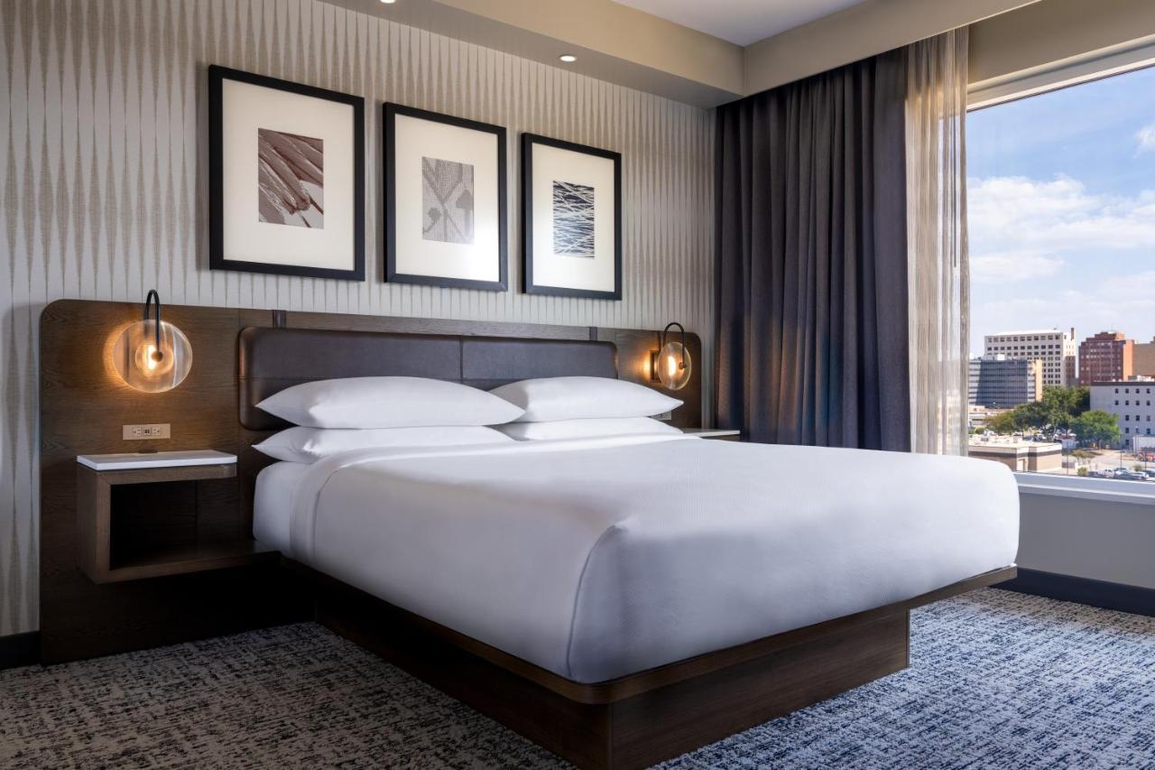 Delta Hotels By Marriott Wichita Falls Convention Center Buitenkant foto