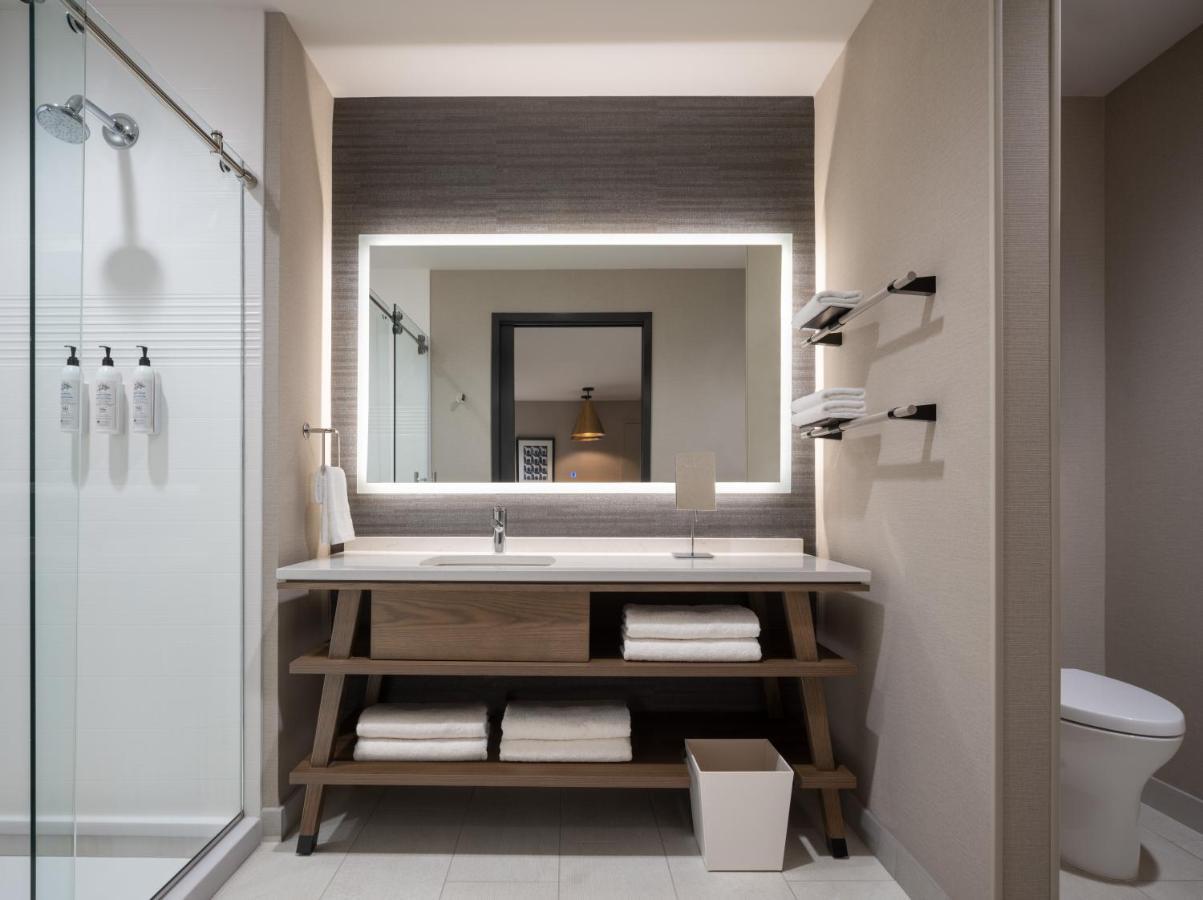 Delta Hotels By Marriott Wichita Falls Convention Center Buitenkant foto
