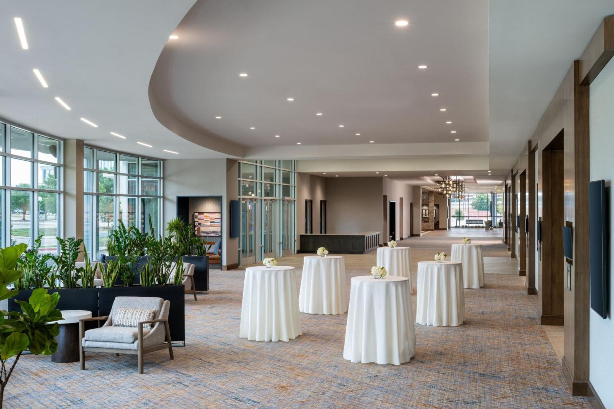 Delta Hotels By Marriott Wichita Falls Convention Center Buitenkant foto