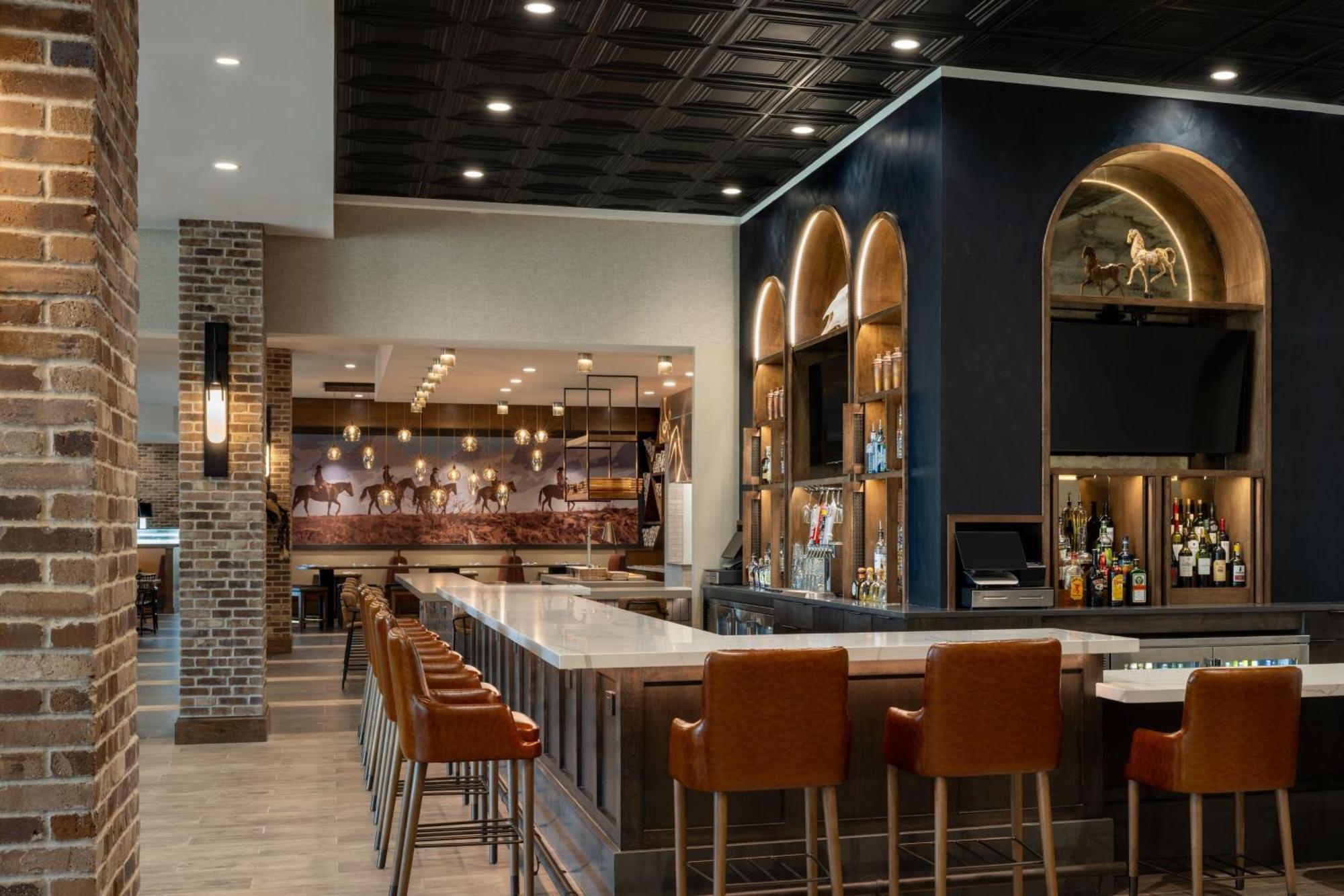 Delta Hotels By Marriott Wichita Falls Convention Center Buitenkant foto