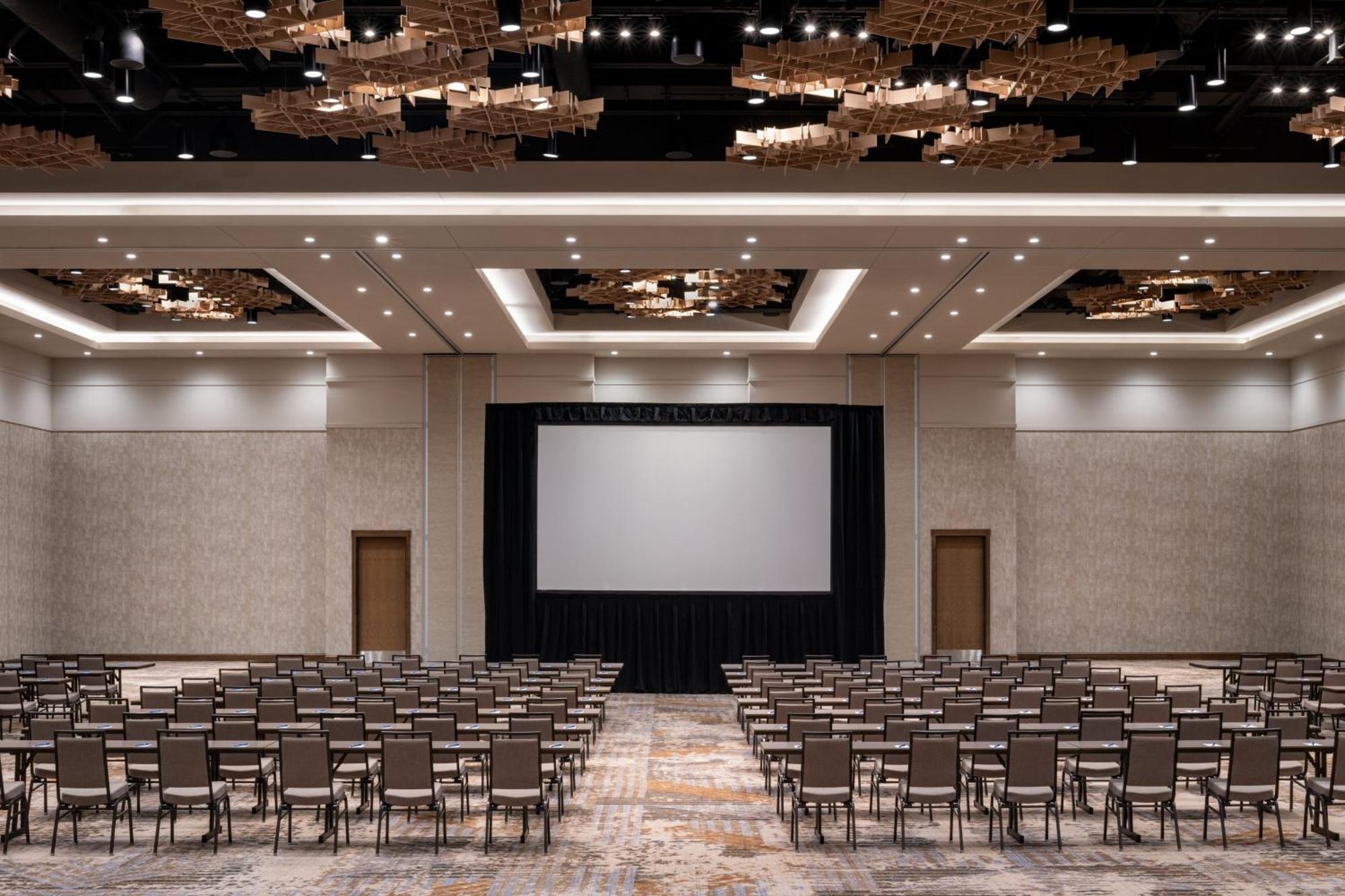 Delta Hotels By Marriott Wichita Falls Convention Center Buitenkant foto