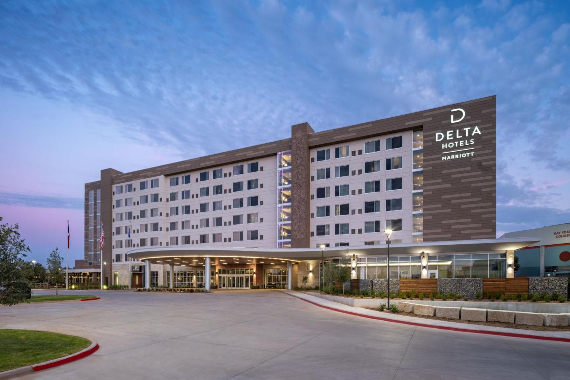 Delta Hotels By Marriott Wichita Falls Convention Center Buitenkant foto