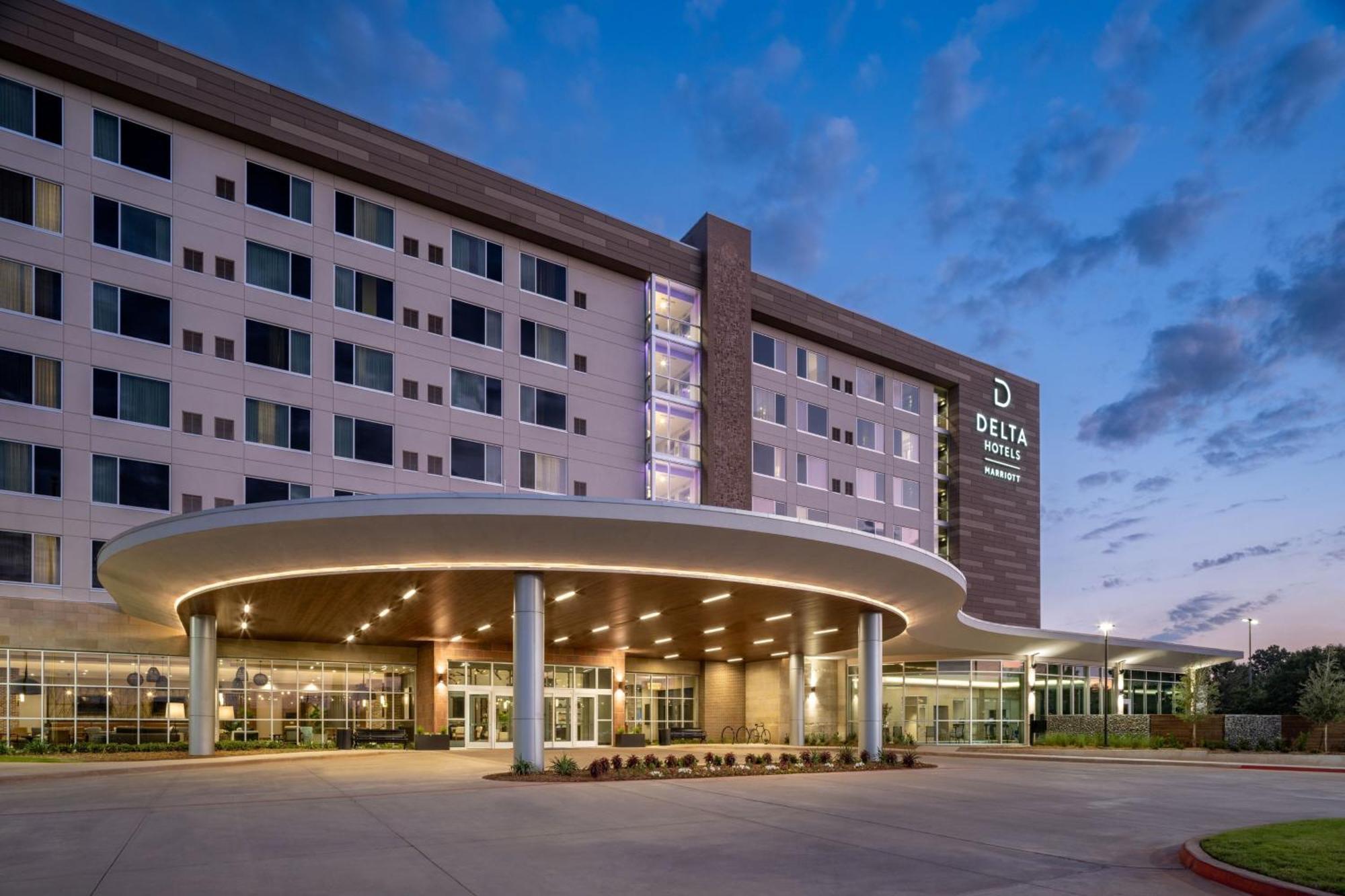 Delta Hotels By Marriott Wichita Falls Convention Center Buitenkant foto